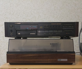 Вінілові програвачі Виниловые проигрыватели ^/--/^ Pioneer PD-M /--/ 6 ~100 /--/ V Для внутр.рынка Японии. ^_^^^ Pioneer PD-M /--/ 6 ~ 100 /--/ V Для внутрішнього ринку Японії. - фото фото фото