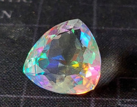 Кварц Кварц ^/--/^ Радужный кварц 22.4 Ct ^_^^^ Райдужний кварц 22.4 Ct - фото фото фото