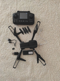 Квадрокоптери Квадрокоптеры ^/--/^ Квадрокоптер &amp;quot;Drone Pro&amp;quot; з пультом-екраном    (Б/У, наліт 1 година) ^_^^^ Квадрокоптер &amp;quot;Drone Pro&amp;quot; с пультом-экраном (Б/У, налет 1 час) - фото фото фото
