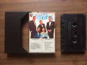 Касети Кассеты ^/--/^ Музыкальный сборник на кассете оригинал &amp;quot;The Platters ‎– The Magic Touch Of The Platters&amp;quot; [Starpak] [SK /--/ 4-105] ^_^^^ Музичний збірник на касеті оригінал &amp;quot;The Platters – The Magic Touch Of The Platters &amp;quot; [Starpak] [SK /--/ 4-105] - фото фото фото