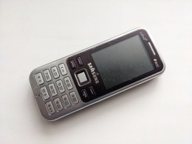 Samsung Samsung ^/--/^ Мобільний телефон Samsung C /--/ 3322 Duos Scarlet Red La Fleur Бу ^_^^^ Мобильный телефон Samsung C /--/ 3322 Duos Scarlet Red La Fleur - фото фото фото