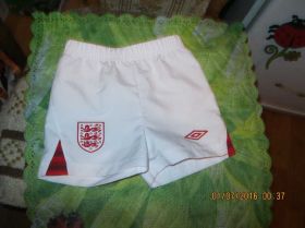 Шорти, бриджі, капрі Шорты, бриджи, капри ^/--/^ шорты как новые UMBRO белые детские штанишки супер ^_^^^ Шорти як нові UMBRO білі дитячі штанишки супер - фото фото фото