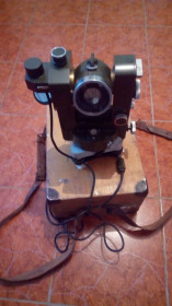 Нівеліри, теодоліти Нивелиры, теодолиты ^/--/^ Високоточний теодоліт Carl Zeiss Theo 010 № 159592, 1966 року випуску з документацією. ^_^^^ Высокоточный теодолит Carl Zeiss Theo 010 No 159592, 1966 года выпуска с документацией. - фото фото фото