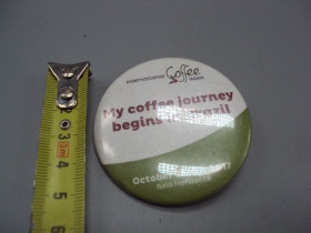 Інше Другое ^/--/^ Знак круглый International Coffee week My coffe journey begins in Brazil october 25-27, 2017 №17009 ^_^^^ Знак круглий International Coffee week My coffe journey begins in Brazil october 25-27, 2017 No /--/ 17009 - фото фото фото