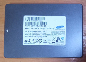 Твердотільні SSD-накопичувачі Твердотельные SSD-накопители ^/--/^ SSD накопичувач Samsung PM /--/ 851 256 /--/ GB 2.5&amp;quot; SATA III   (MZ /--/ 7 /--/ TE /--/ 256 /--/ HMHP) — Відмінний стан   (98%) ^_^^^ SSD накопитель Samsung PM /--/ 851 256 /--/ GB 2.5&amp;quot; SATA III (MZ /--/ 7 /--/ TE /--/ 256 /--/ HMHP) — Отличное состояние (98%) - фото фото фото