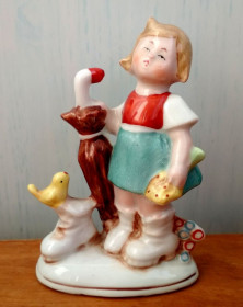 Статуетки, Скульптури, Фігурки, Фарфор Статуэтки, Скульптуры, Фигурки, Фарфор ^/--/^ &amp;quot;ДЕВОЧКА С ЗОНТИКОМ&amp;quot; красивая статуэтка  Старая Германия &amp;quot;BERTRAM&amp;quot; фарфор РЕДКАЯ!!! ^_^^^ &amp;quot;Дівчинка із ЗОНТИКОМ &amp;quot; красива статуетка Стара Німеччина &amp;quot;BERTRAM &amp;quot; фарфор Рідка!!! - фото фото фото