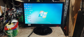 LG LG ^/--/^ Широкоформатный ЖК-монитор 19 дюймов LG Flatron W /--/ 1943 /--/ SE-PF № 24170107 ^_^^^ Широкоформатний ЖК-монітор 19 дюймів LG Flatron W /--/ 1943 /--/ SE-PF No 24170107 - фото фото фото