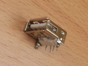 Порти, роз'єми Порты, разъемы ^/--/^ Гніздо USB &amp;quot;AF&amp;quot; монтажне в плату горизонтальне ^_^^^ Гнездо USB &amp;quot;AF&amp;quot; монтажное в плату горизонтальное - фото фото фото