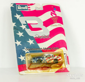 Hot Wheels Hot Wheels ^/--/^ 1:64 Chevrolet Monte Carlo GMGW Atlanta 1996 #3 Dale Earnhardt, Revel #3422 - фото фото фото
