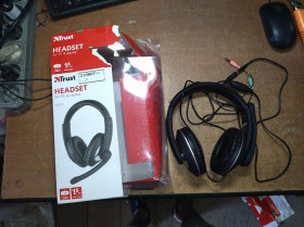 Навушники Наушники ^/--/^ Наушники Trust Reno Headset 21662 № 21080709 ^_^^^ Навушники Trust Reno Headset 21662 No 21080709 - фото фото фото