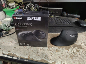 Миші Мыши ^/--/^ Беспроводная оптическая мышь Trust Verro Ergonomic 23507 № 24160917 ^_^^^ Бездротова оптична миша Trust Verro Ergonomic 23507 No 24160917 - фото фото фото