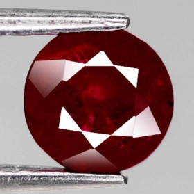 Рубін Рубин ^/--/^ Рубин натуральный  1.47 Ct. 6 x 6 x 4.3 mm ^_^^^ Рубін натуральний 1.47 Ct. 6 x 6 x 4.3 mm - фото фото фото