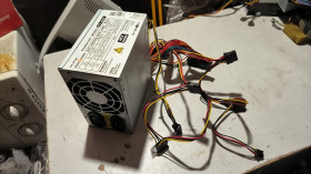 Блоки живлення Блоки питания ^/--/^ Блок живлення LOGIC POWER ATX-400 /--/ W ^_^^^ Блок питания LOGIC POWER ATX-400 /--/ W - фото фото фото