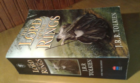 Художня література Художественная литература ^/--/^ Tolkien J.R.R.   (Толкиен) The lord of the rings.   (Властелин колец) ^_^^^ Tolkien J.R. (Толкієн) The lord of the rings. (Володар перснів) - фото фото фото