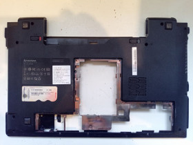 Корпуса Корпуса ^/--/^ Б/У Корпус низ без сервісної кришки на Lenovo B /--/ 570 /--/ e ^_^^^ В Корпус низ без сервисной крышки на Lenovo B /--/ 570 /--/ e - фото фото фото