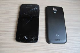 Fly Fly ^/--/^ Мобильный телефон Fly IQ /--/ 442 (TZ-1056) На запчасти ^_^^^ Мобільний телефон Fly IQ /--/ 442 (TZ-1056) На запчастини - фото фото фото