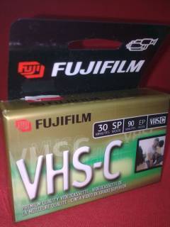 Касети Кассеты ^/--/^ Видеокассета VHS-C FUDJIFILM TC-30, made in USA новая. ^_^^^ Відеокасета VHS-C FUDJIFILM TC-30, made in USA нова. - фото фото фото