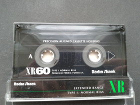 Касети Кассеты ^/--/^ Аудиокассета Radioshack XR 60 ^_^^^ Аудіокасет Radioshack XR 60 - фото фото фото