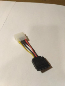 Шлейфи, перехідники Шлейфы, переходники ^/--/^ Переходник питания для  HDD serial ATA SATA и другого ^_^^^ Перехідник живлення для HDD serial ATA SATA та іншого - фото фото фото