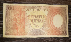 Індонезія Индонезия ^/--/^ INDONESIA Індонезія 100 рупій 1964 2-й випуск, текст - 22 /--/ мм ^_^^^ INDONESIA Индонезия 100 рупий 1964 2-й выпуск, текст - 22 /--/ мм - фото фото фото