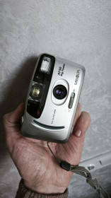 Вінтажні фотоапарати Винтажные фотоаппараты ^/--/^ Фотоаппарат Minolta AF 50 ^_^^^ Фотоапарат Minolta AF 50 - фото фото фото