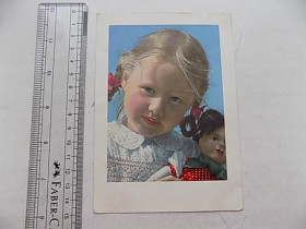 Іноземні Иностранные ^/--/^ Открытка Девочка с куклой 1954 г. ^_^^^ Дівчинка з лялькою 1954 - фото фото фото
