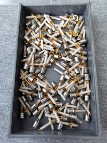 Транзистори Транзисторы ^/--/^ Транзистор КП /--/ 305 /--/ И ^_^^^ Транзистор КП /--/ 305І - фото фото фото