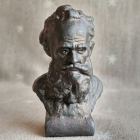 Статуетки, Скульптури, Фігурки, Фарфор Статуэтки, Скульптуры, Фигурки, Фарфор ^/--/^ Бюст Л.Н.Толстой, , миниатюра  (Т /--/ 2) ^_^^^ Бюст Л. Н. Толстого, мініатюра (Т /--/ 2) - фото фото фото