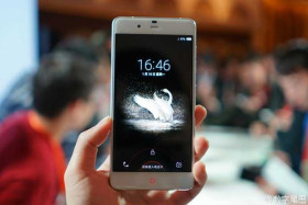 Плівки для екранів Пленки для экранов ^/--/^ Бронированная пленка для ZTE Nubia Prague S ^_^^^ Броньована плівка для ZTE Nubia Prague S - фото фото фото