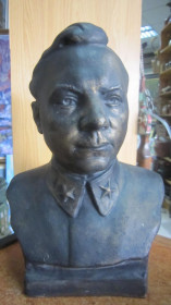 Статуетки, Скульптури, Фігурки, Фарфор Статуэтки, Скульптуры, Фигурки, Фарфор ^/--/^ БЮСТ. В.М. МОЛОТОВ. АВТОРСКИЙ, ПОДПИСНОЙ ^_^^^ БЮСТ. В.М. Молотов. Авторський, підписний - фото фото фото