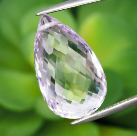 Аметист Аметист ^/--/^ Аметист бриолет 19.5 ct  21,4 х 12,5 х 11,2 mm ^_^^^ Аметист діолет 19.5 ct 21,4 х 12,5 х 11,2 mm - фото фото фото