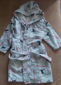 Піжами, халати Пижамы, халаты ^/--/^ Махровый халатик  5-6 лет  р.128 ^_^^^ Махровий халатик 5-6 років р.128 - фото фото фото
