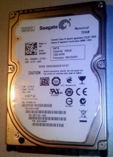 Жорсткі диски Жесткие диски ^/--/^ Ноутбучный жесткий диск SATA 2.5 Seagate Momentus на 750 /--/ GB ^_^^^ Ноутбучний жорсткий диск SATA 2.5 Seagate Momentus на 750 /--/ GB - фото фото фото