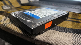 Жорсткі диски Жесткие диски ^/--/^ Жорсткий диск HDD Western Digital WD /--/ 10 /--/ EZEX 1 /--/ TB №2 /--/ x ^_^^^ Жесткий диск HDD Western Digital WD /--/ 10 /--/ EZEX 1 /--/ TB No /--/ 2 /--/ x - фото фото фото