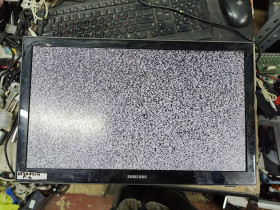 Інші виробники Другие производители ^/--/^ Широкоформатный LED телевизор с HDMI и audio 19 дюйма Samsung UE-19 /--/ F /--/ 4000 № 25300914 ^_^^^ Широкоформатний LED телевізор з HDMI і audio 19 дюйма Samsung UE-19 /--/ F /--/ 4000 No 25300914 - фото фото фото