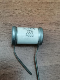Конденсатори Конденсаторы ^/--/^ Конденсатор КБГ-И 0,05 /--/ мкФ 400 /--/ в ^_^^^ Конденсатор КБГ-І 0,05 /--/ мкФ 400 /--/ в - фото фото фото