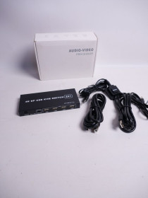Концентратори, хаби Концентраторы, хабы ^/--/^ 2 порти 4 /--/ K 60 /--/ Hz DisplayPort KVM комутатор, USB &amp;amp; Перемикач DP, 2 комп’ютери спільно використовують 1 монітор, клавіатуру та Мишка, Чорна, Кнопка, ВКЛ-НЕМАЄ-ВКЛ ^_^^^ 2 порта 4 /--/ K 60 /--/ Hz Display Port KVM коммутатор, USB &amp;amp; Переключатель DP, 2 компьютера совместно используют 1 монитор, клавиатуру и Мишка, Черная, Кнопка, ВКЛ-НЕМАЕ-ВКЛ - фото фото фото