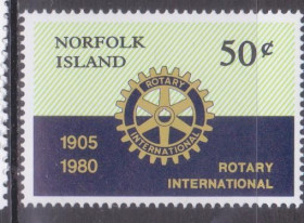 Марки Австралії та Океанії Марки Австралии и Океании ^/--/^ Норфолк 1980 ROTARY INTERNATIONAL CLUB РОТАРИ КЛУБ 75 ЛЕТ СОТРУДНИЧЕСТВО ЭМБЛЕМА ЮБИЛЕЙ Mi.238** MNH ^_^^^ Норфолк 1980 ROTARY INTERNATIONAL CLUB РОТАРІ КЛУБ 75 РОКІВ СОТРУДНИЦТВА ЕМБЛЕМА ЮВІЛЕЙ Mi.238** MNH - фото фото фото