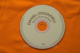 Музичні диски Музыкальные диски ^/--/^ Музичний диск CD. DANIEL O DONNELL - Moon Over Ireland ^_^^^ Музыкальный диск CD. DANIEL O DONNELL - Moon Over Ireland - фото фото фото