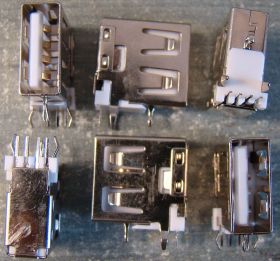 Роз'єми, гнізда Разъемы, гнезда ^/--/^ USB, УСБ гніздо. Вертикальне, контакти поперек. Apple. ^_^^^ USB, УСБ гнездо. Вертикальное, контакты поперек. Apple. - фото фото фото