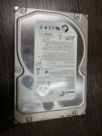 Жорсткі диски Жесткие диски ^/--/^ 2000 /--/ Gb 2 /--/ Tb 3,5 SATA /--/ 3 ST /--/ 32000641 /--/ AS Seagate жорсткий диск  (4306-32) ^_^^^ 2000 /--/ Gb 2 /--/ Tb 3,5 SATA /--/ 3 Seagate ST /--/ 32000641 /--/ AS жесткий диск (4306-32) - фото фото фото