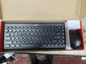 Комплекти Комплекты ^/--/^ Комплект беспроводной Genius LuxeMate Q-8000 Black № 26030207 ^_^^^ Комплект бездротовий Genius LuxeMate Q-8000 Black No 26030207 - фото фото фото