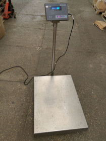 Інше торгове обладнання Другое торговое оборудование ^/--/^ Mettler Toledo WildCat WT /--/ 600 /--/ L-MF ваги торгові платформенні 600 кг  (8006-89) ^_^^^ Mettler Toledo WildCat WT /--/ 600 /--/ L-MF веса торговые платформенные 600 кг (8006-89) - фото фото фото