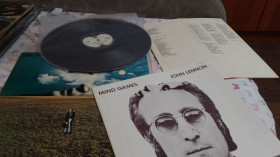 Платівки Пластинки ^/--/^ john lennon - mind games . японский винил ^_^^^ john lennon - mind games. японський вініл - фото фото фото