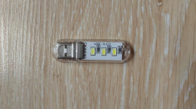 Блоки живлення, зарядні пристрої Блоки питания, зарядные устройства ^/--/^ Светодиодная лампочка на 3 led светодиода ^_^^^ Світлодіодна лампочка на 3 led світлодіода - фото фото фото