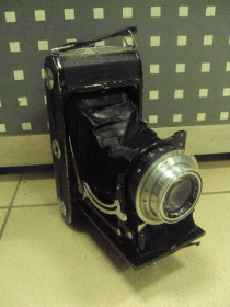 Інше Другое ^/--/^ фотоаппарат Zeiss Ikon объектив novar - anastigmat  №723 ^_^^^ фотоапарат Zeiss Ikon об'єктив novar - anastigmat No /--/ 723 - фото фото фото
