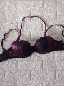 Бюстгальтери Бюстгальтеры ^/--/^ Ann Summers Бюстгальтер чорний фіолетовий р.32/е 70/f ^_^^^ Новый бюстгальтер черный р.70/F 75/E - фото фото фото