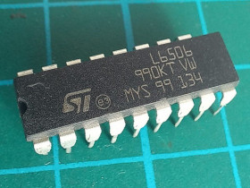 Мікросхеми Микросхемы ^/--/^ L /--/ 6506 dip /--/ 18 STM 4.5 7 /--/ v 1 /--/ w четырехканальный контроллер тока шагового двигателя ^_^^^ L /--/ 6506 dip /--/ 18 STM 4.5 7 /--/ v 1 /--/ w чотириканальний контролер струму крокового двигуна - фото фото фото