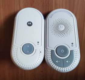 Відео-, радіоняні Видео-, радионяни ^/--/^ Радіоняня Motorola MBP /--/ 8 ^_^^^ Радионяня Motorola MBP /--/ 8 - фото фото фото