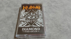Інше Другое ^/--/^ def leppard - diamond halos. запечатанная американская красная кассета ^_^^^ def leppard - diamond halos. запечатана американська червона касета - фото фото фото